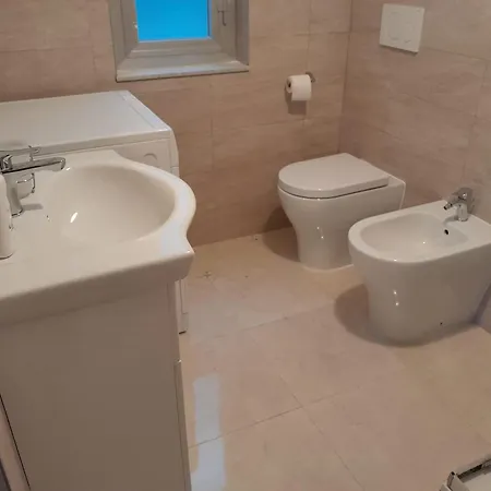 Splendid Near Beaches And Boccadasse Genua